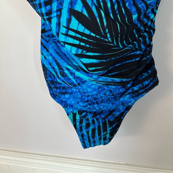 Miraclesuit Siren One Piece in Paka Mayan Women’s Blue/Black Swimsuit Sz 14 GUC - Picture 4 of 10
